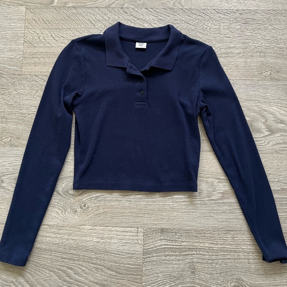 Aritzia navy cropped long sleeve - Picture 1 of 3